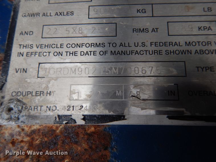 image for item JK9778 2005 Great Dane GPES-245-74  extendable flatbed trailer