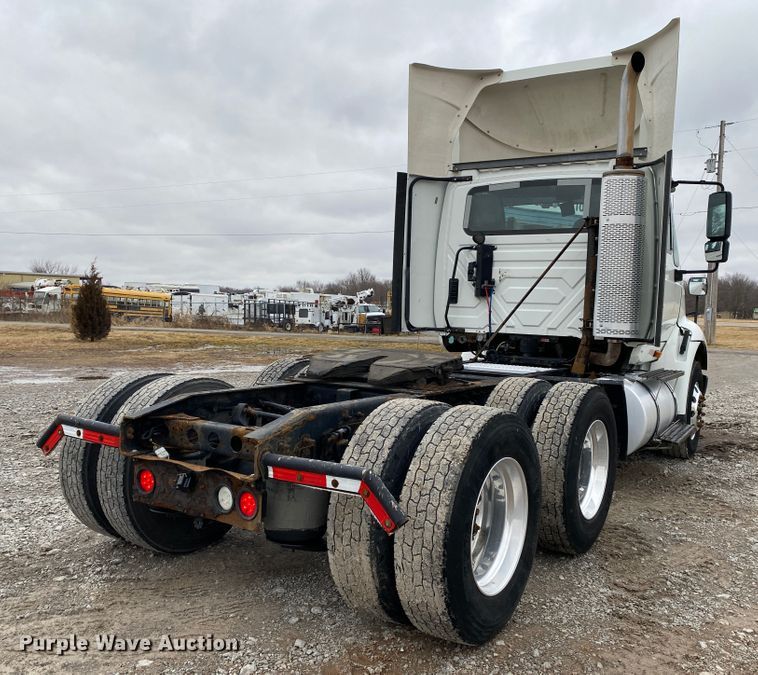 image for item JN9201 2012 International 8600  semi truck