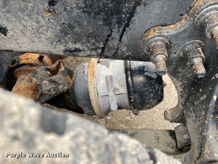 image for item JN9201 2012 International 8600  semi truck