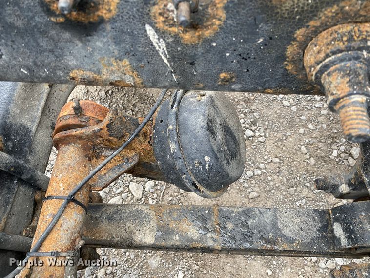 image for item JN9201 2012 International 8600  semi truck