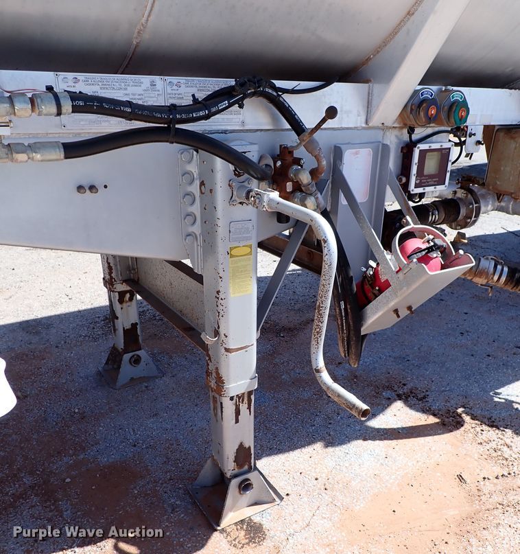 image for item JO9732 2012 TyTal  tank trailer