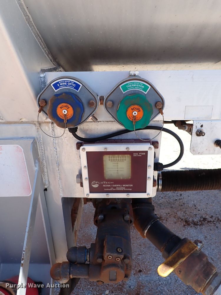 image for item JO9732 2012 TyTal  tank trailer