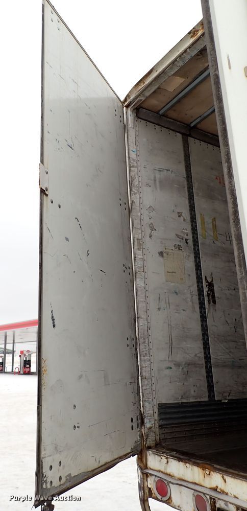 image for item JO9735 2004 Wabash  dry van trailer