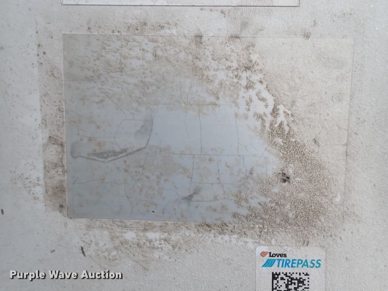 image for item JO9735 2004 Wabash  dry van trailer