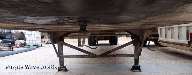 image for item JO9737 1990 American Trailer Inc A751  dry van trailer