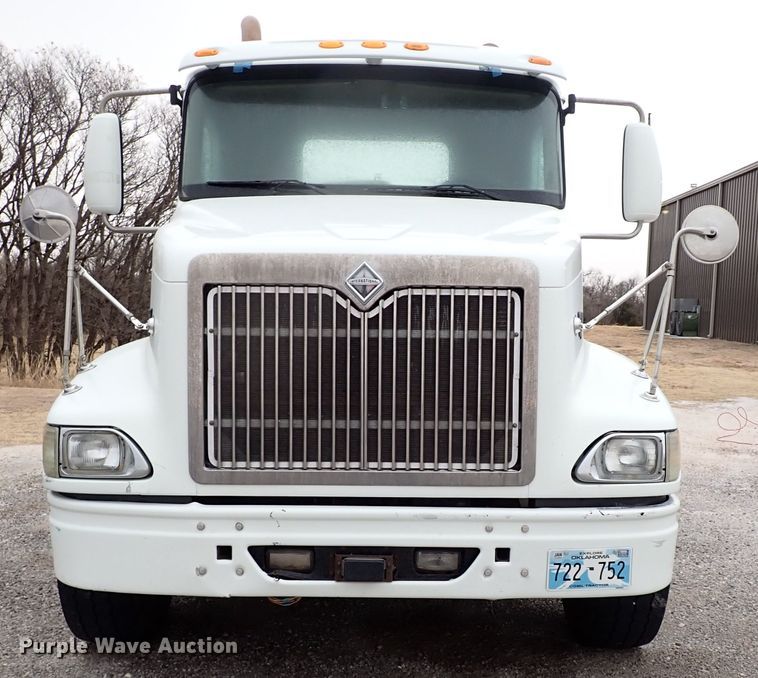 image for item JO9738 2008 International 9200i  semi truck