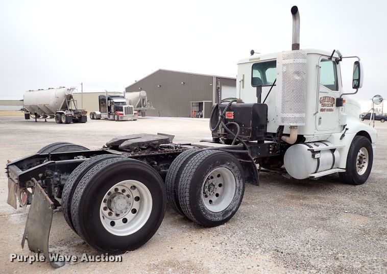 image for item JO9738 2008 International 9200i  semi truck