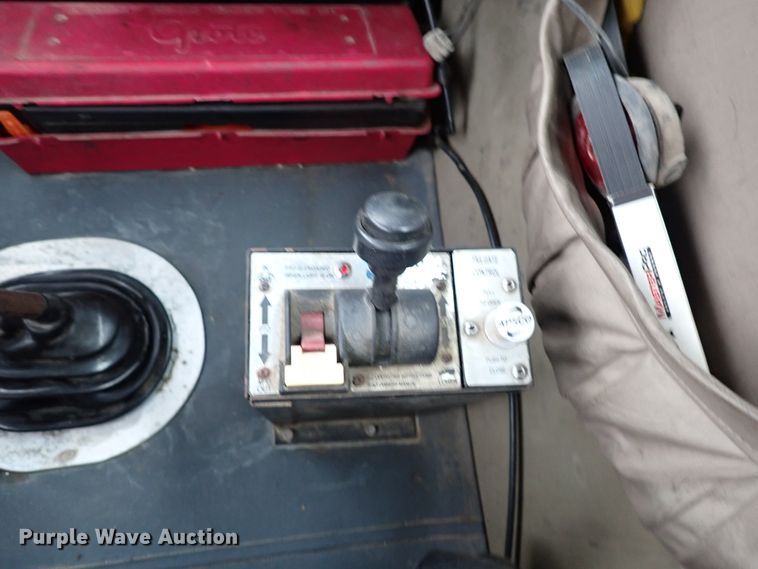 image for item JO9738 2008 International 9200i  semi truck