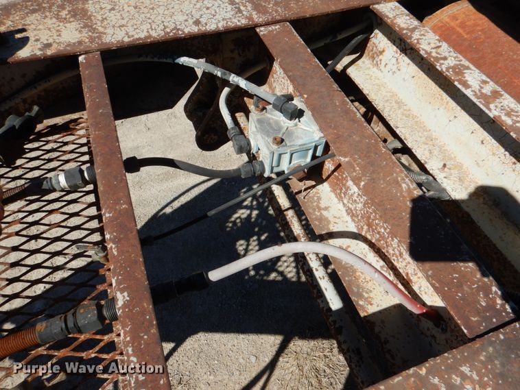 image for item JS9686 1995 Strick  fifth wheel dolly