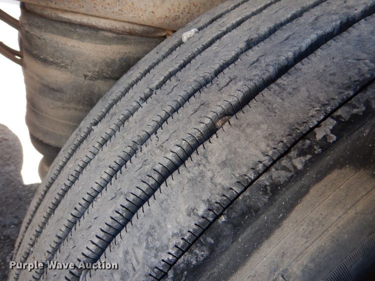 image for item JS9688 1995 Strick  dry van trailer