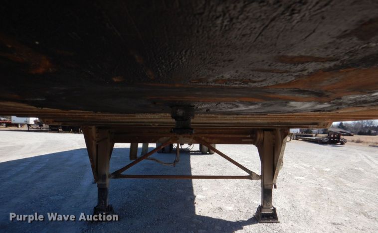 image for item JS9690 1994 Pines  dry van trailer