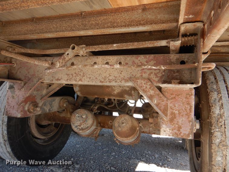 image for item JS9690 1994 Pines  dry van trailer