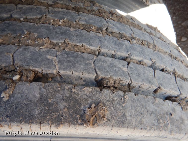 image for item JS9690 1994 Pines  dry van trailer