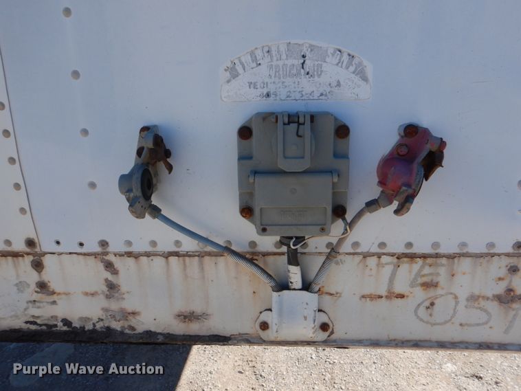 image for item JS9691 1996 Fuehauf FBHLP-9  dry van trailer