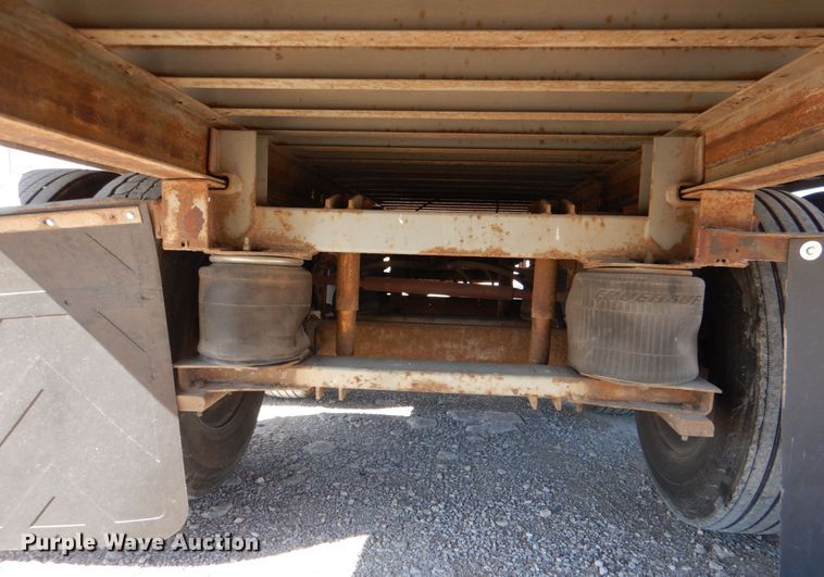 image for item JS9691 1996 Fuehauf FBHLP-9  dry van trailer