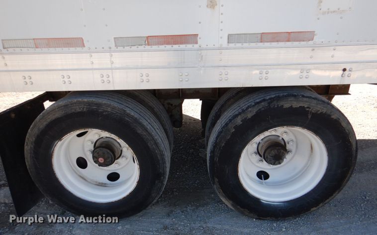 image for item JS9691 1996 Fuehauf FBHLP-9  dry van trailer