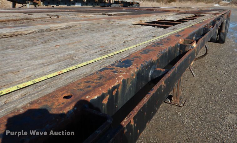 image for item JS9724 Transcraft TL-42  flatbed trailer