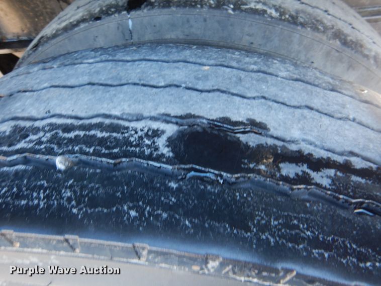 image for item JS9724 Transcraft TL-42  flatbed trailer