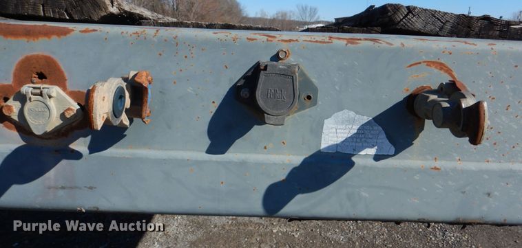 image for item JS9725 1996 Transcraft TL2000 W2  flatbed trailer