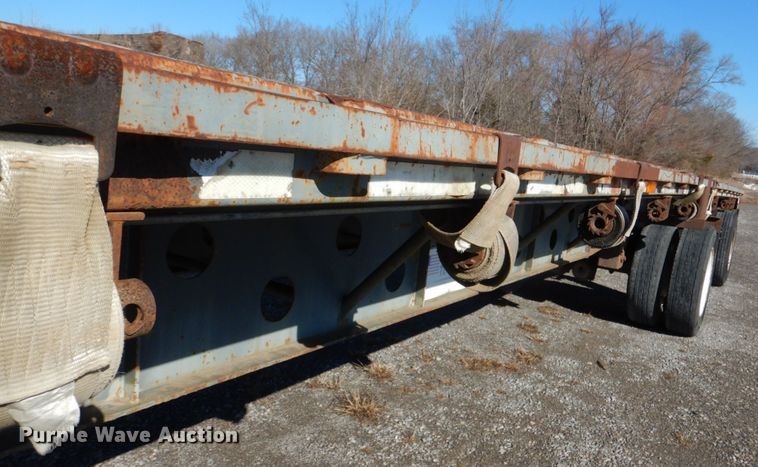 image for item JS9725 1996 Transcraft TL2000 W2  flatbed trailer