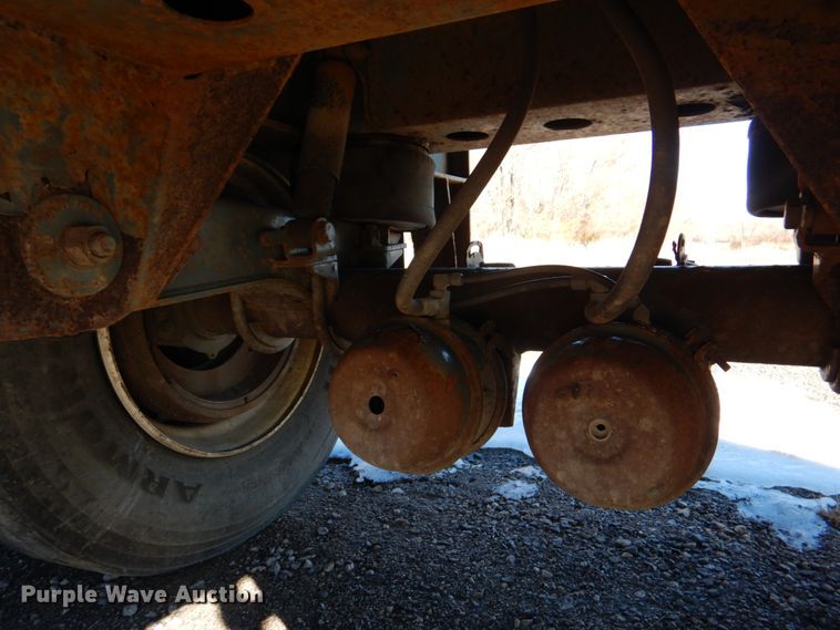 image for item JS9725 1996 Transcraft TL2000 W2  flatbed trailer