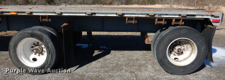 image for item JS9725 1996 Transcraft TL2000 W2  flatbed trailer