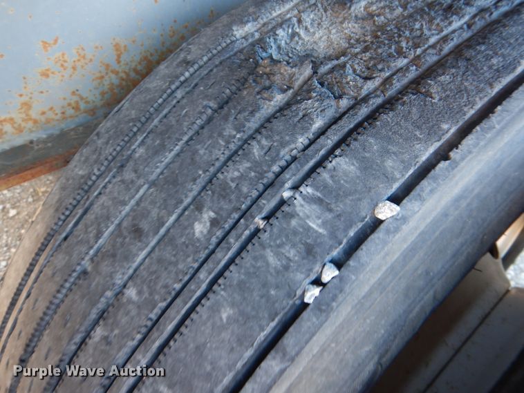 image for item JS9725 1996 Transcraft TL2000 W2  flatbed trailer