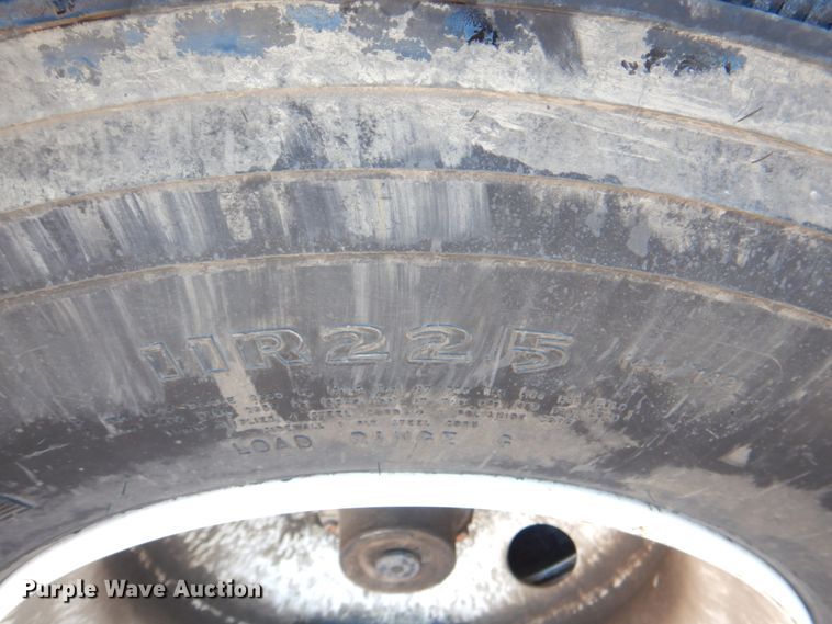 image for item JS9725 1996 Transcraft TL2000 W2  flatbed trailer