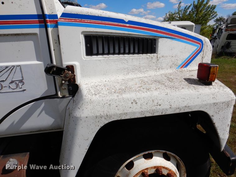 image for item KA9373 1998 Mack CS300P  truck cab and chassis