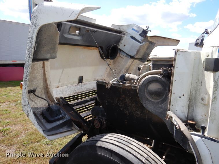 image for item KA9373 1998 Mack CS300P  truck cab and chassis