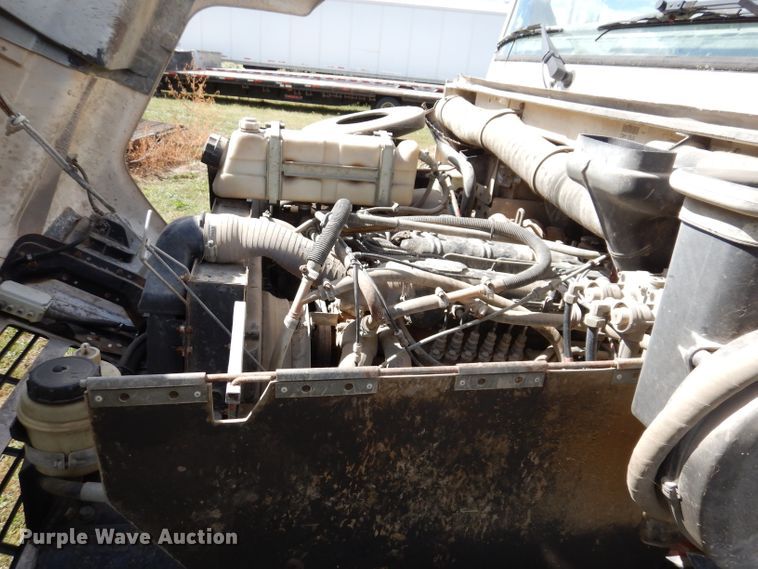 image for item KA9373 1998 Mack CS300P  truck cab and chassis