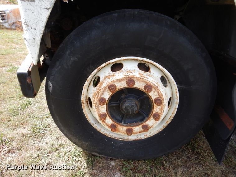 image for item KA9373 1998 Mack CS300P  truck cab and chassis