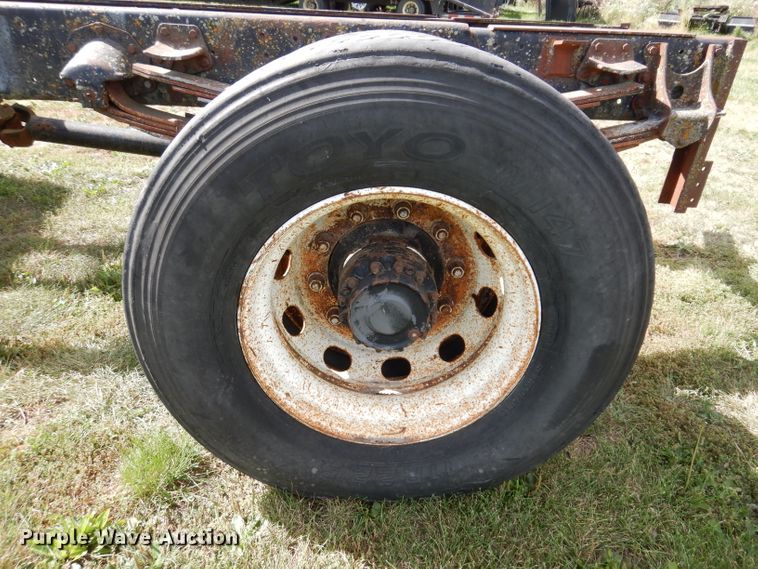 image for item KA9373 1998 Mack CS300P  truck cab and chassis