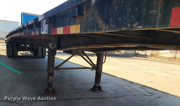 image for item KG9640 1996 Viking  flatbed trailer