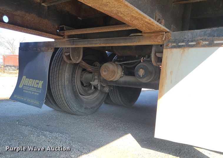 image for item KG9640 1996 Viking  flatbed trailer