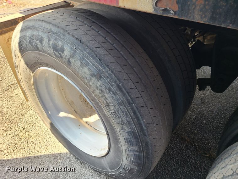 image for item KG9640 1996 Viking  flatbed trailer