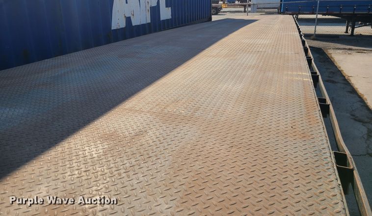 image for item KG9640 1996 Viking  flatbed trailer