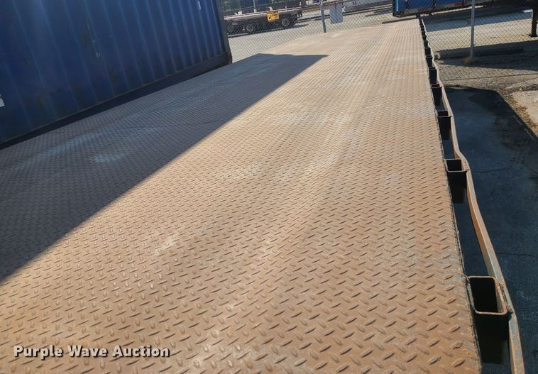 image for item KG9640 1996 Viking  flatbed trailer