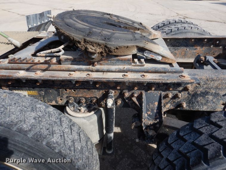 image for item KG9964 2000 Mack CX613  semi truck