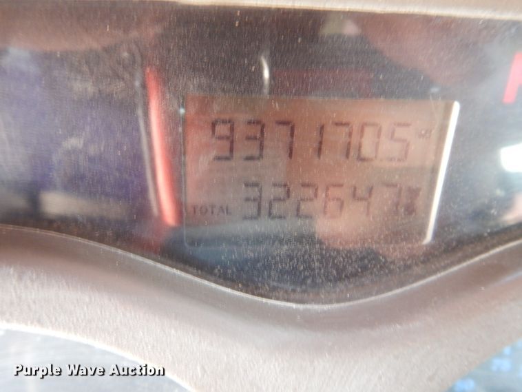 image for item KG9964 2000 Mack CX613  semi truck