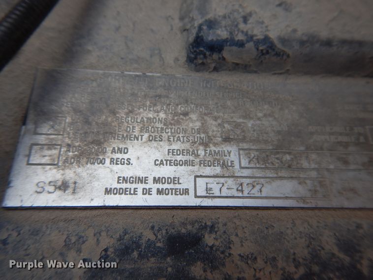 image for item KG9964 2000 Mack CX613  semi truck