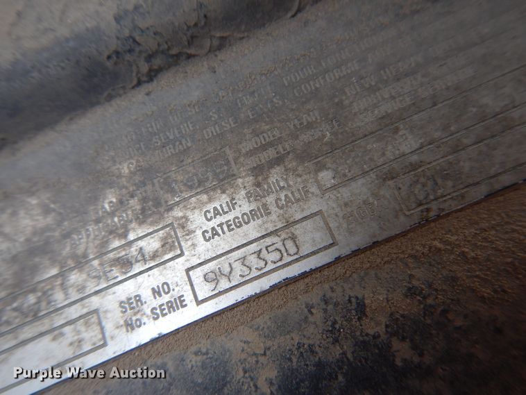 image for item KG9964 2000 Mack CX613  semi truck