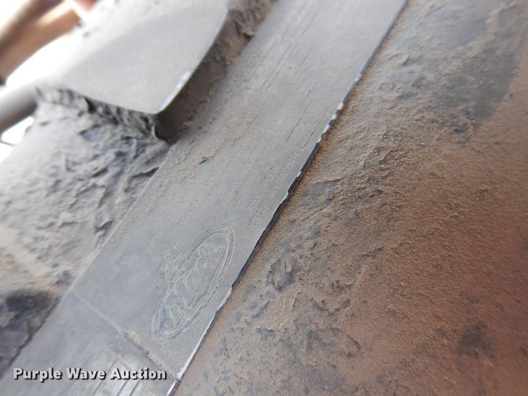 image for item KG9964 2000 Mack CX613  semi truck