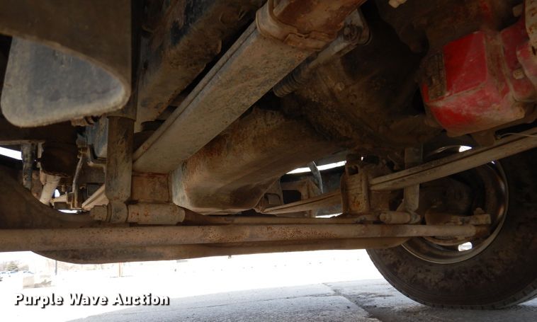 image for item KG9964 2000 Mack CX613  semi truck