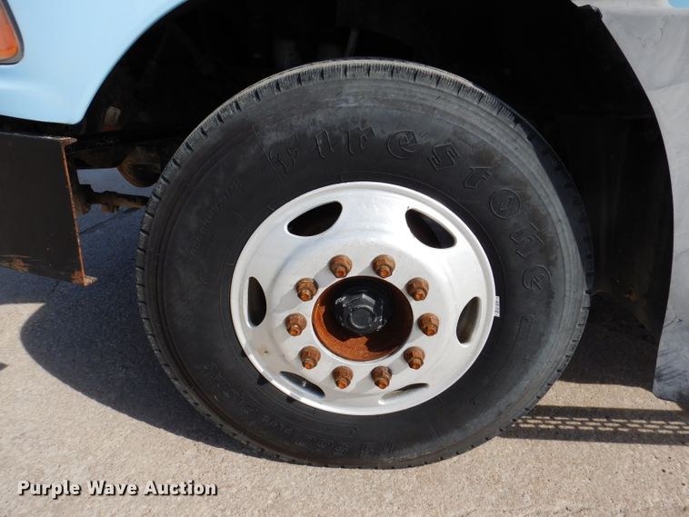 image for item KG9964 2000 Mack CX613  semi truck