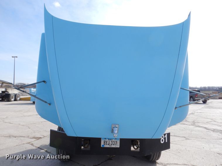 image for item KG9965 1994 Mack CH613  semi truck