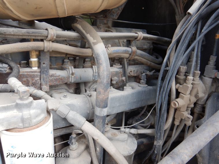 image for item KG9965 1994 Mack CH613  semi truck
