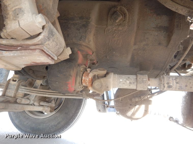 image for item KG9965 1994 Mack CH613  semi truck