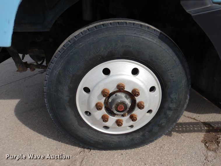 image for item KG9965 1994 Mack CH613  semi truck