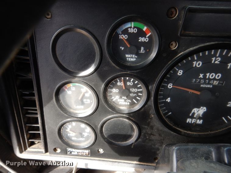 image for item KG9966 1996 Mack CH613  semi truck